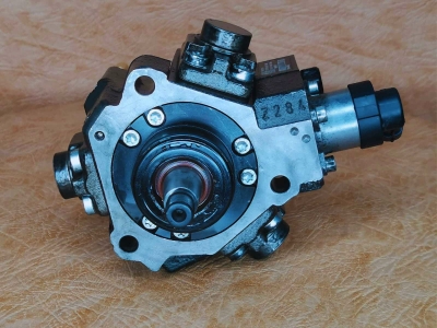 ТНВД CUMMINS ISF 2.8 4990601, 0445020119 ТНВД CUMMINS ISF 2.8 4990601, 0445020119